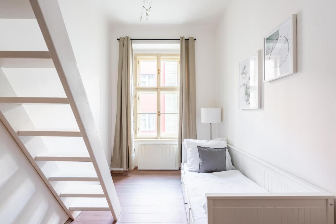 Budget Reznicka Apartment Прага Экстерьер фото