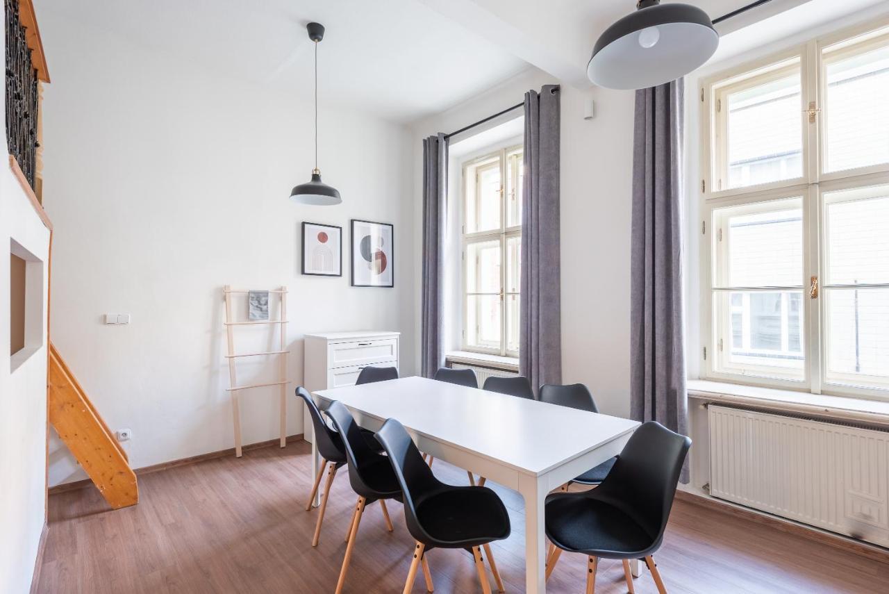 Budget Reznicka Apartment Прага Экстерьер фото
