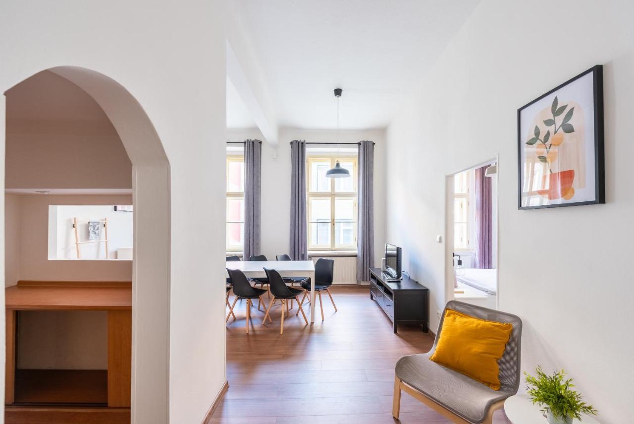 Budget Reznicka Apartment Прага Экстерьер фото